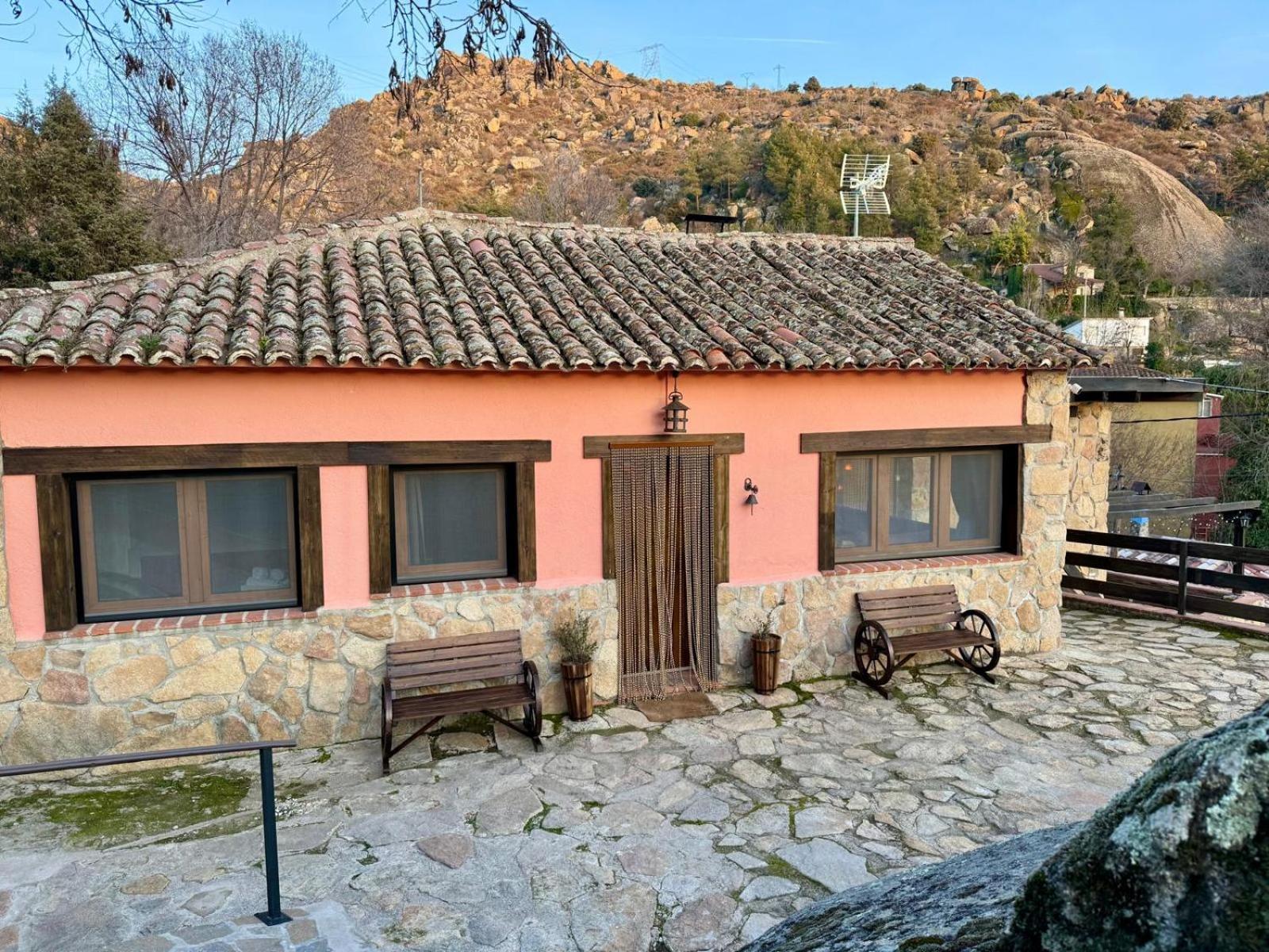 El Secreto Del Arroyo Сasa de vacaciones Ávila